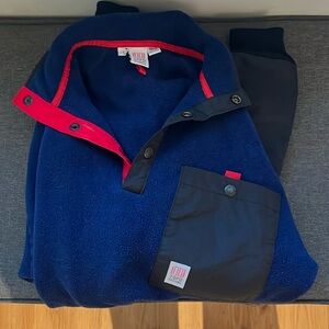 Topo designs women’s small pullover